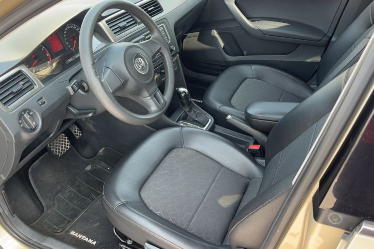 Used Volkswagen Santana 2015 1.6L Automatic Comfort Edition
