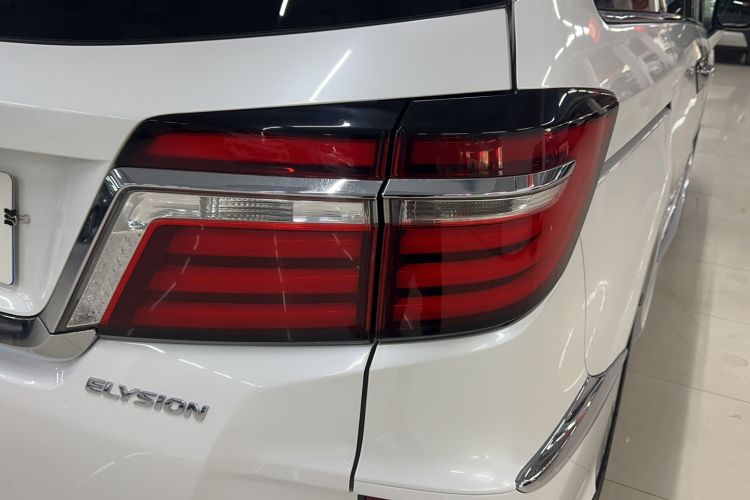 Used Honda Elysion 2016 2.4L Style Edition