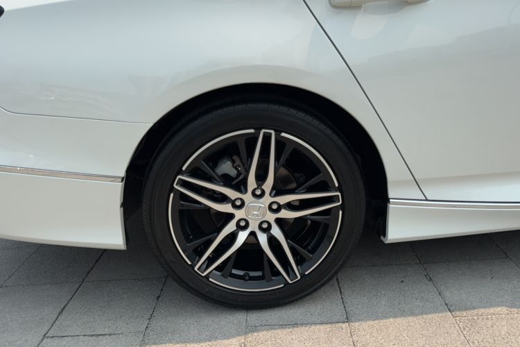 Used Honda Accord 2022 260TURBO Phantom Night · Prestige Edition Exterior 4