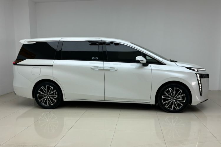 Used GAC Trumpchi E8 2024 Honor Series 2.0L Honor Edition Exterior 2