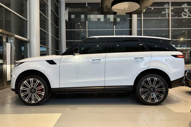 Used Land Rover Range Sport 2024 360 PS S Exterior 6