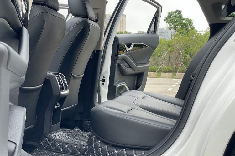 Used Bestune B70 2025 Dragon Edition 1.5T Enjoyment Model Interior 3