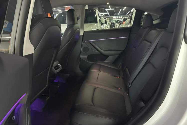 Used Tesla Model Y 2022 Long-Range All-Wheel-Drive Version