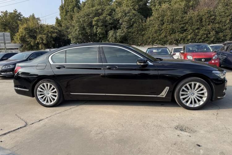 Used BMW 7 Series 2017 740Li xDrive Luxury Edition Exterior 5