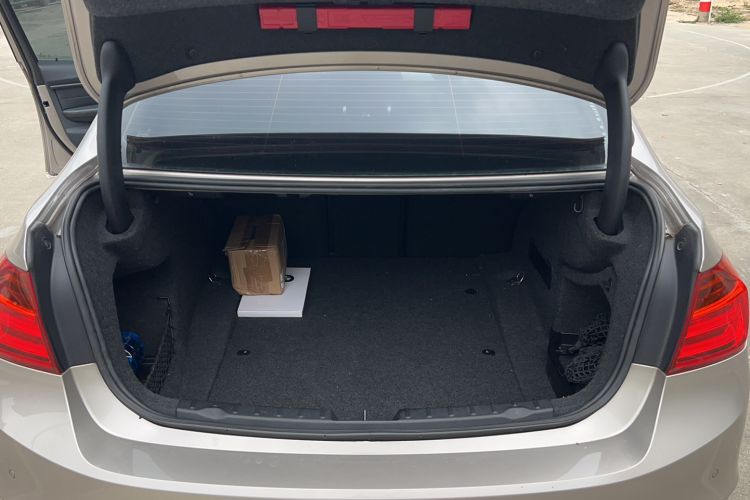 Used BMW 3 Series 2015 328Li Fashion Model
