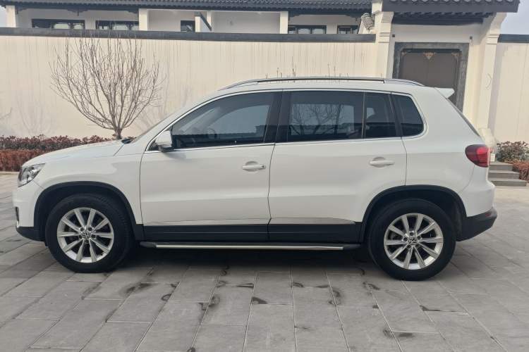 Used Volkswagen Tiguan L 2017 300TSI Automatic Two-Wheel Drive Silk Road Luxury Edition
