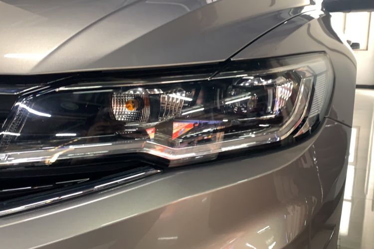 Used Volkswagen Bora 2021 1.5L Automatic Comfort Smart Connect Edition Left Front Headlight