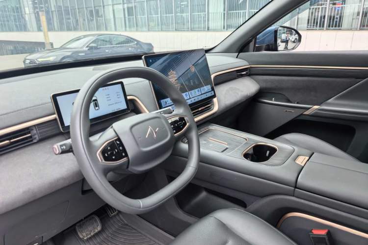 Used Dongfeng eπ eπ008 2024 636Max All-Electric Version 6 Seats