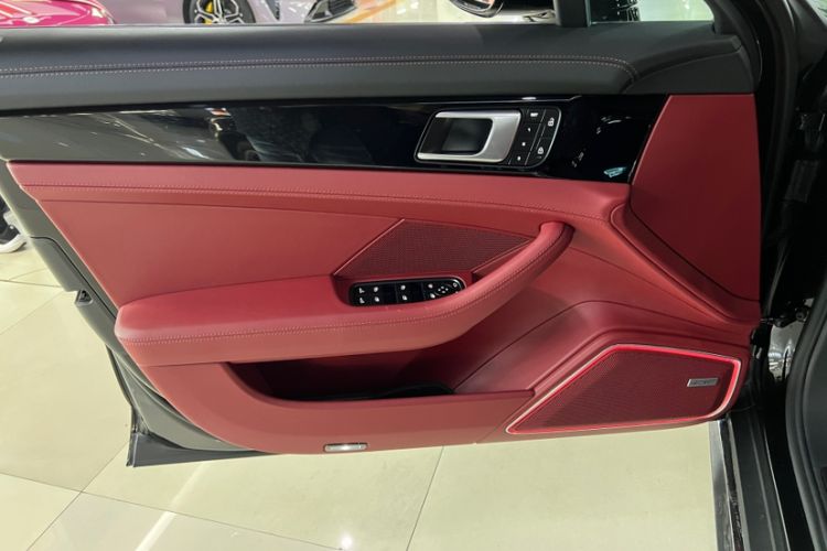 Used Porsche Panamera 2022 Panamera Executive Long Wheelbase 2.9T Interior 15