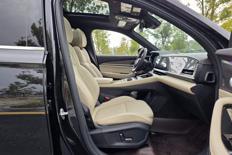 Used Geely Auto Monjaro L 2025 Dongfang Yao 2.0TD Automatic Lanxing Edition