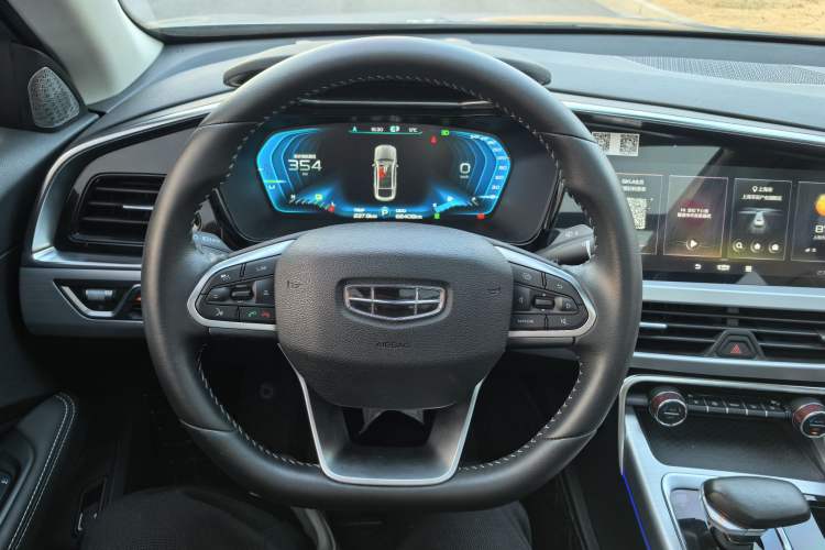 Used Geely Auto Monjaro New Energy 2019 400T YAOXINGZHE Pure Electric Range 80 KM