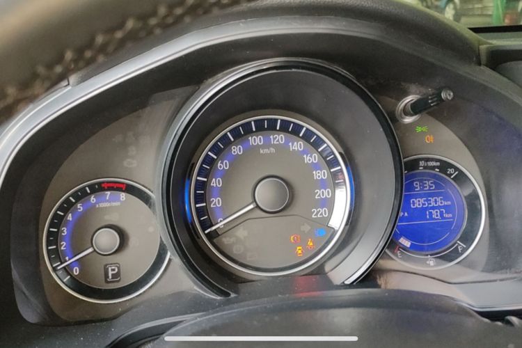 Used Honda Fit 2016 1.5L LXS CVT Comfort Sunroof Version