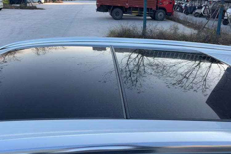 Used Suzuki S-Cross 2014 1.6L CVT Two-Wheel Drive Elite Version