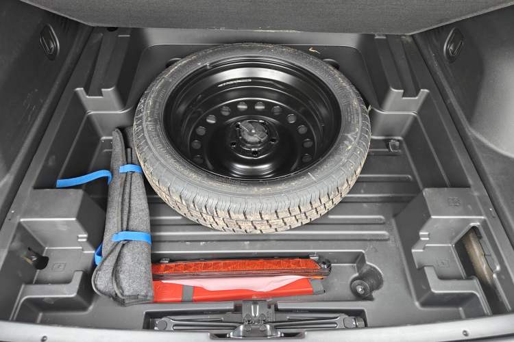 Used Buick Envision 2023 Encore Plus 652T Five-Seat Luxury Model