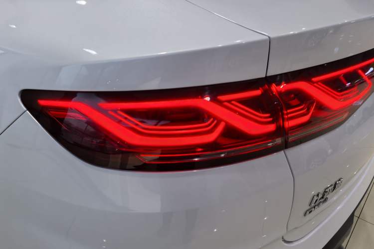 Used BYD Qin L 2024 DM-i 80KM Leading Model
