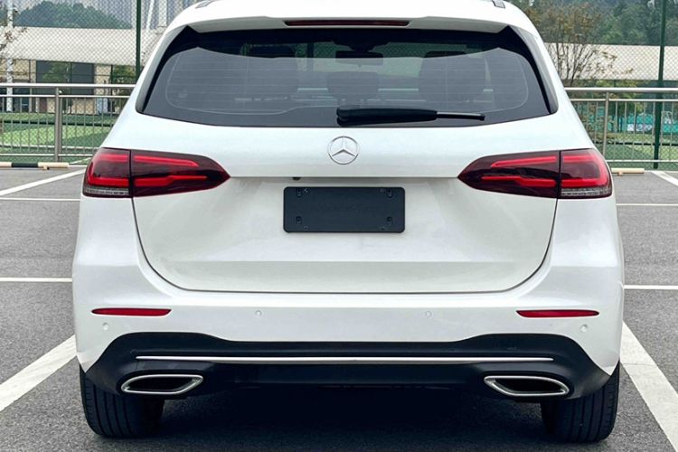 Used Mercedes-Benz B-Class 2020 B 200 Sport Edition Exterior 5