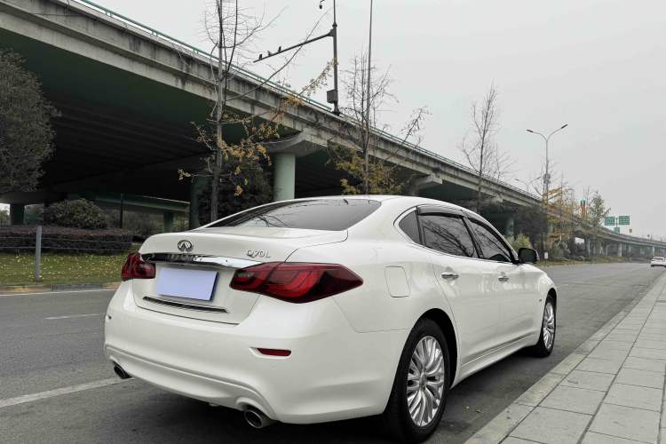 Used Infiniti Q70 2019 Q70L 2.0T Elite Plus Version