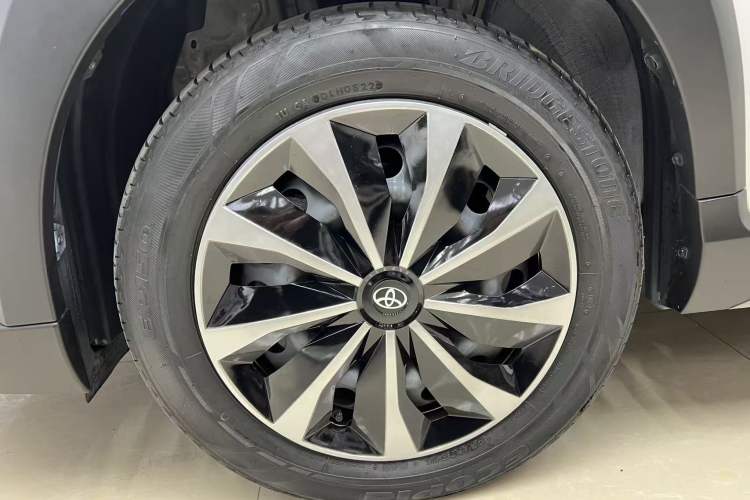 Used Toyota YARiS L Zhi Xuan 2022 X-Trail 1.5L CVT Leading PLUS Edition