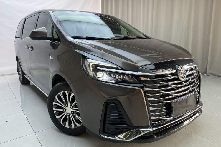 Used Buick GL8 2023 Facelifted Land Cruiser Executive Luxury Version Exterior 2