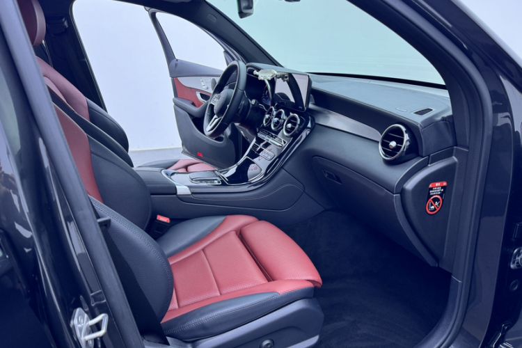 Used Mercedes-Benz GLC Coupe 2020 GLC 260 4MATIC Coupe SUV
