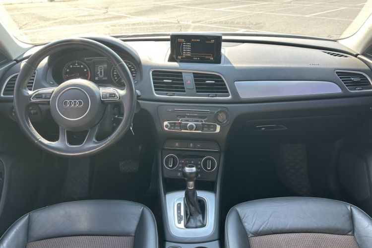 Used Audi Q3 2017 30 TFSI Fashion Model Interior 1