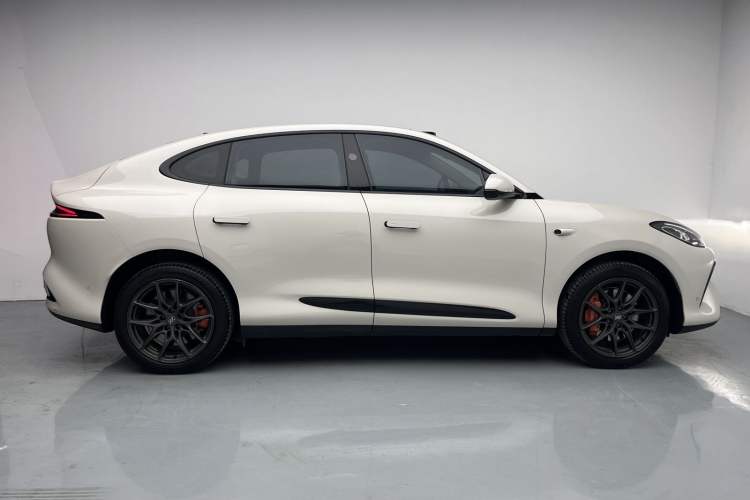 Used IM LS6 2023 Max Standard Edition
