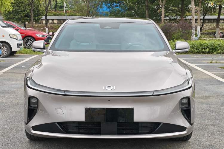 Used CHANGAN NEVO A07 2024 All-Electric "True Fragrance" Edition 710 Flagship Model Exterior 1