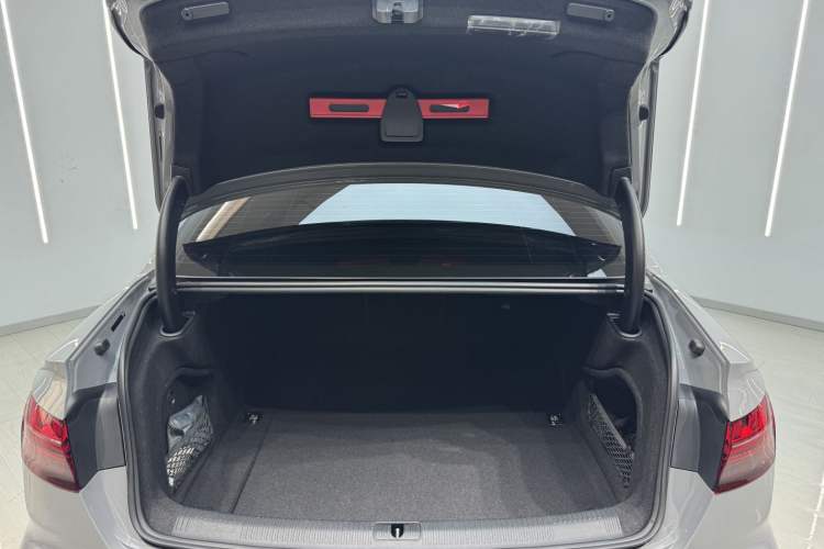 Used Audi A4L 2024 40 TFSI Luxury Dynamic Edition