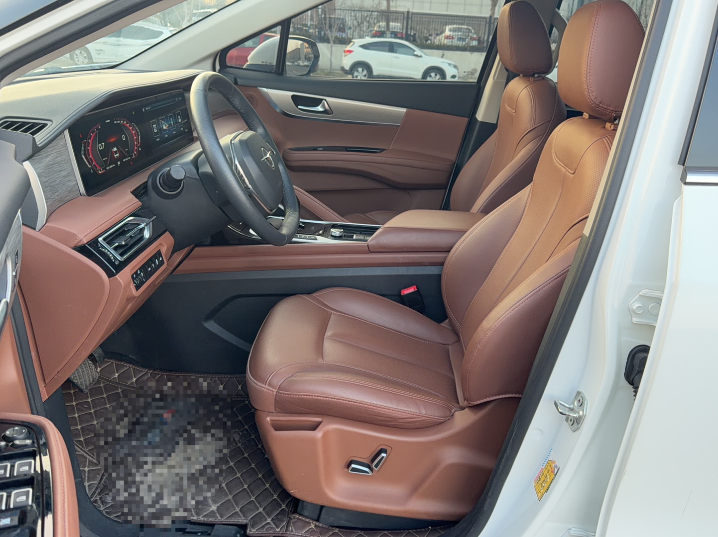 Переднее сиденье в автомобиле