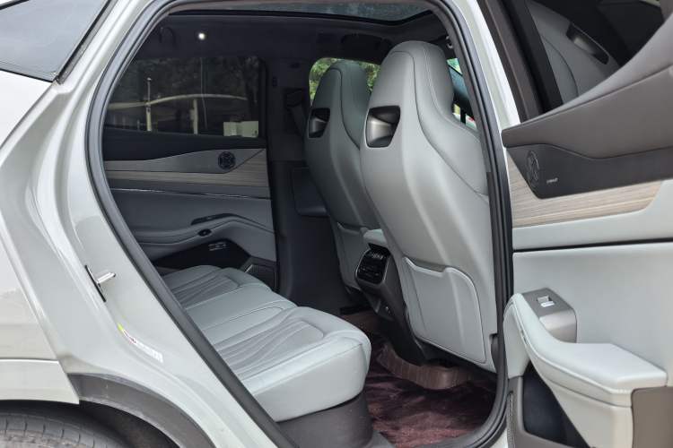 Used Denza N7 2023 Long-Range Performance Max Edition