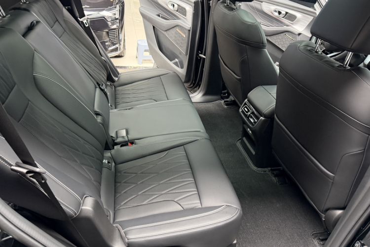 Used GAC Trumpchi GS8 2025 Linghang Series 2.0 TGDI Two-Wheel-Drive Luxury Edition 5 Seats