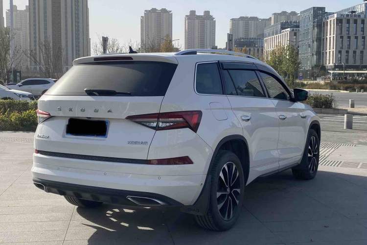 Used Skoda Kodiaq 2022 TSI330 7-Seater Two-Wheel-Drive Luxury Edition
