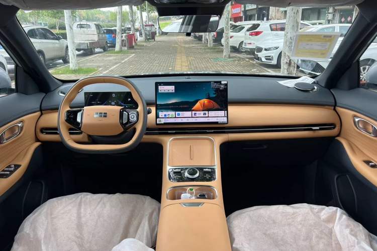 Used Geely Galaxy Galaxy Xingjian 7 EM-i 2025 55 km Launch Edition