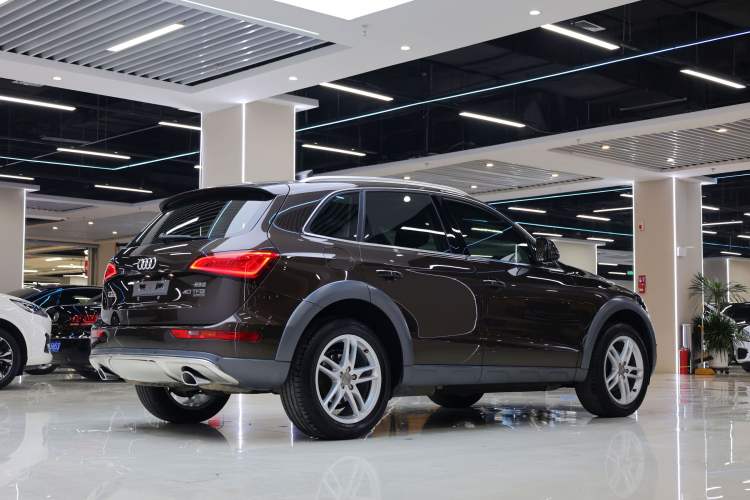 Used Audi Q5 2017 Plus 40 TFSI Technology Model