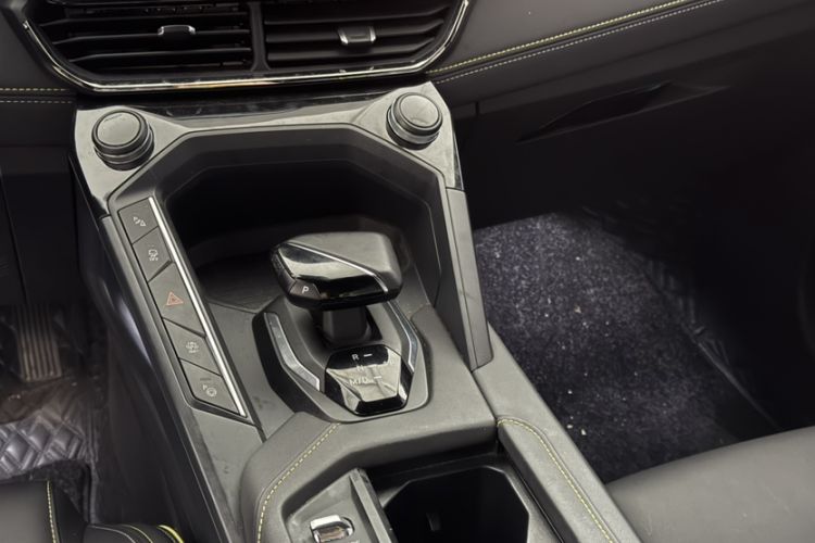 Used Lynk & Co 06 2023 Remix 1.5T Hero Interior 1