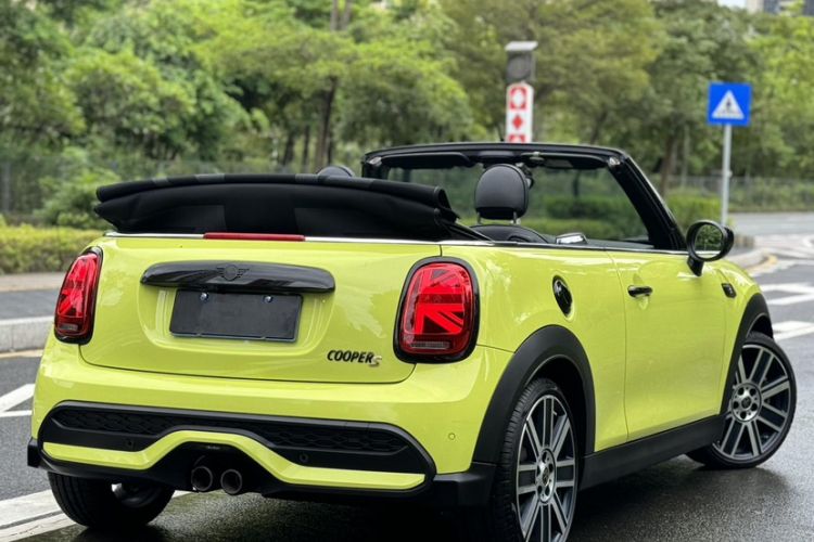 Used MINI MINI 2023 Second Facelift 2.0T COOPER S CABRIO Artist