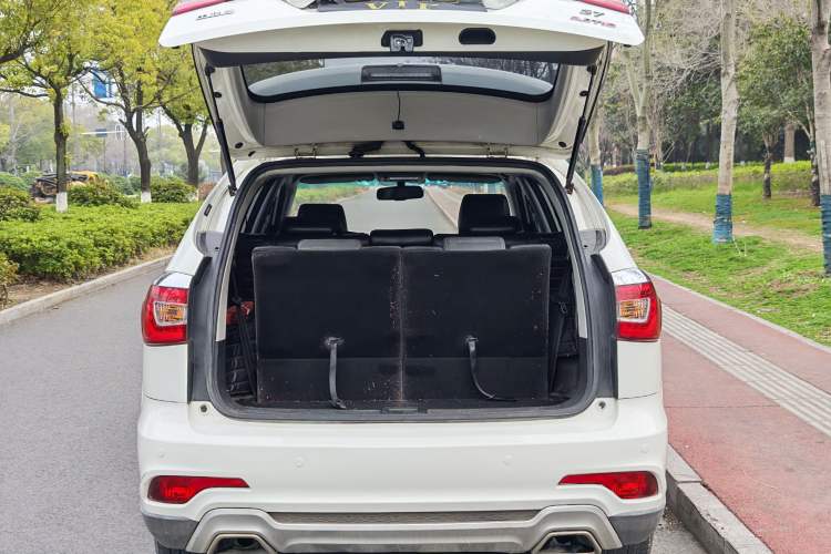 Used BYD S7 2015 2.0T Automatic Prestige Model Trunk