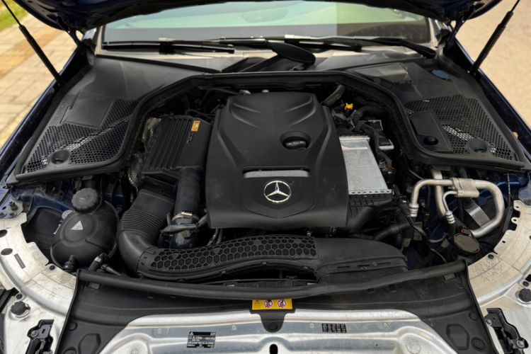 Used Mercedes-Benz C-Class 2017 Restyled C 200 Sport Edition Interior 6