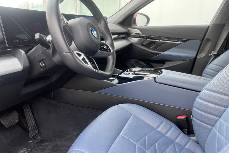 Used BMW i5 2024 eDrive 35L Luxury Model with M Sport Package