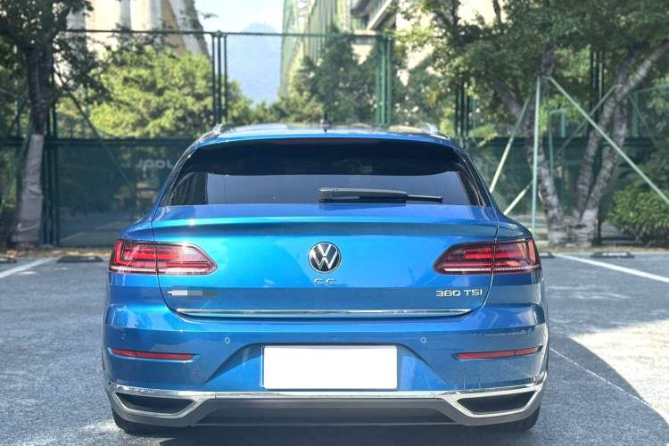 Used Volkswagen FAW-Volkswagen CC 2021 Estate Vehicle 380TSI Vizzion Edition Exterior 5