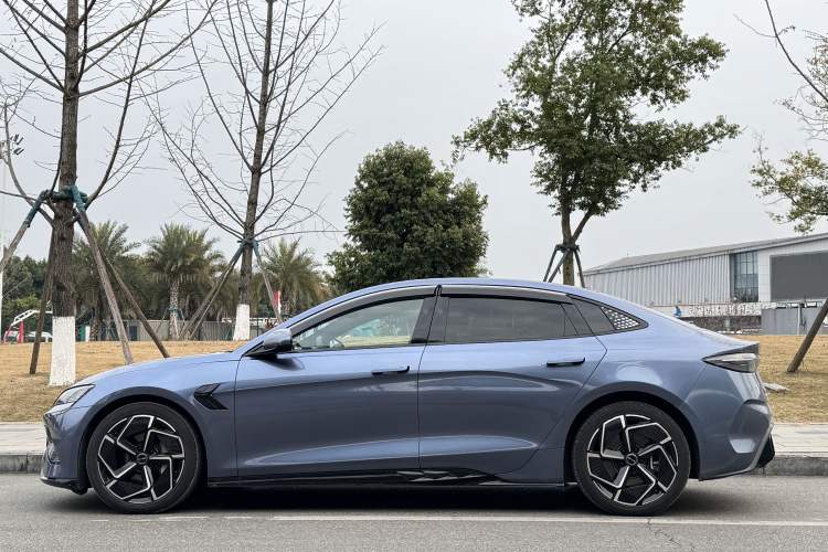 Used BYD Seal 2022 700 km Long-Range Rear-Wheel-Drive Version