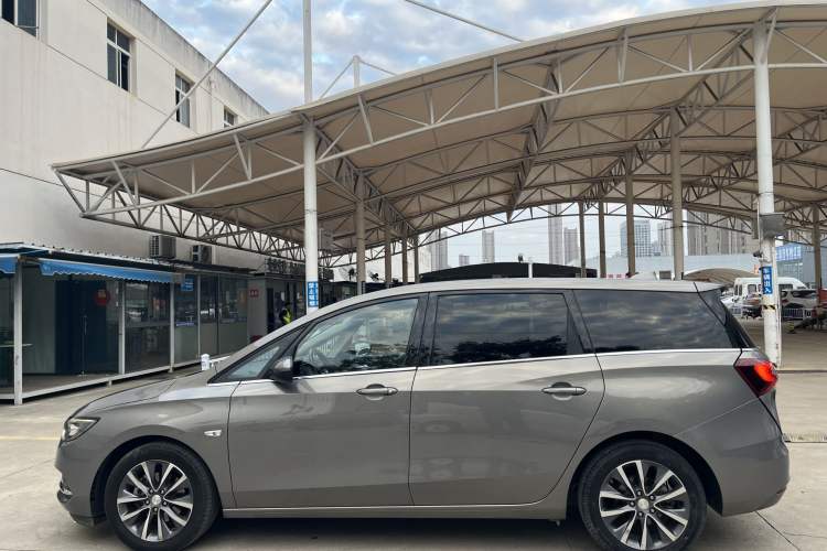 Used Buick GL6 2018 18T 6-Seater Prestige Model