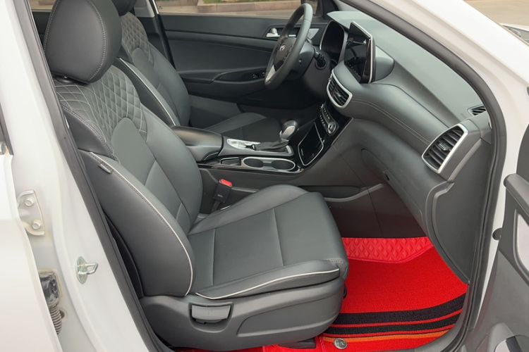 Used Hyundai Tucson 2019 280TGDi Dual-Clutch Two-Wheel Drive Fashion Edition China VI Standard Right Front Seat