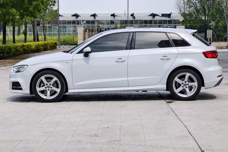 Used Audi A3 2020 Sportback 35 TFSI Fashion Edition China VI Emission Standard