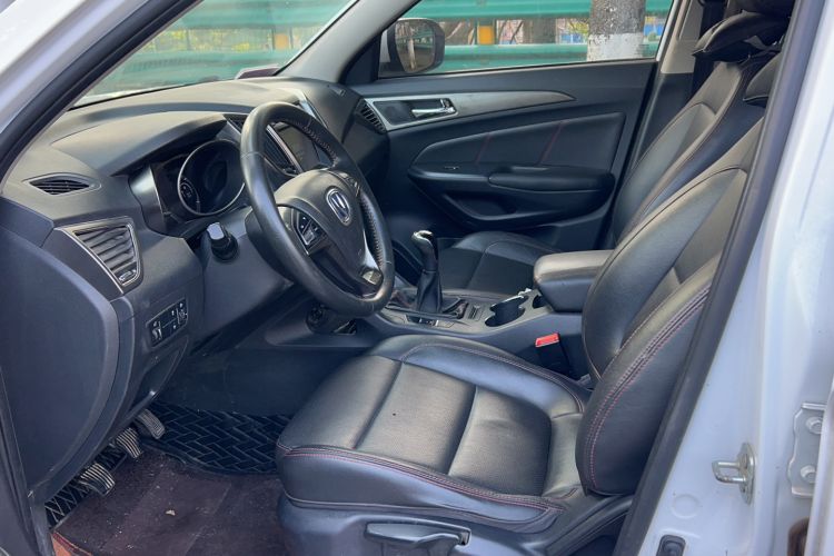 Used CHANGAN CS75 2014 2.0L Manual Luxury Version China IV Standard