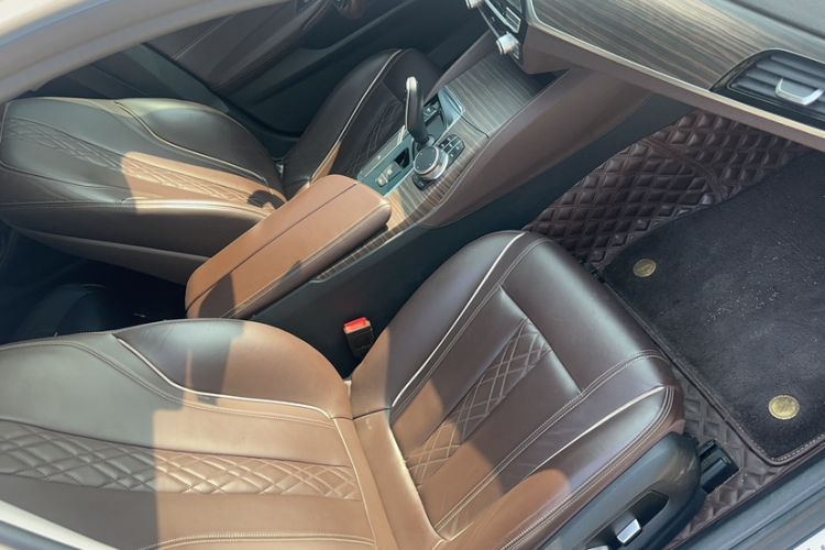 Used BMW 5 Series 2018 Revised Version 530Li Leading Edition Luxury Package
