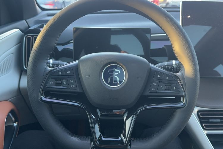 Used BYD Song Pro New Energy 2022 DM-i 110km Flagship Pro Model Steering Wheel