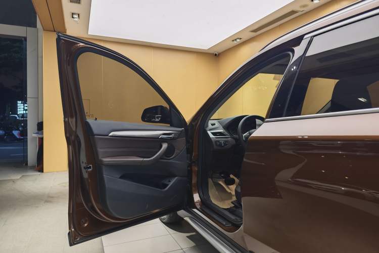 Used BMW X1 2016 sDrive18Li Luxury Model Exterior 6