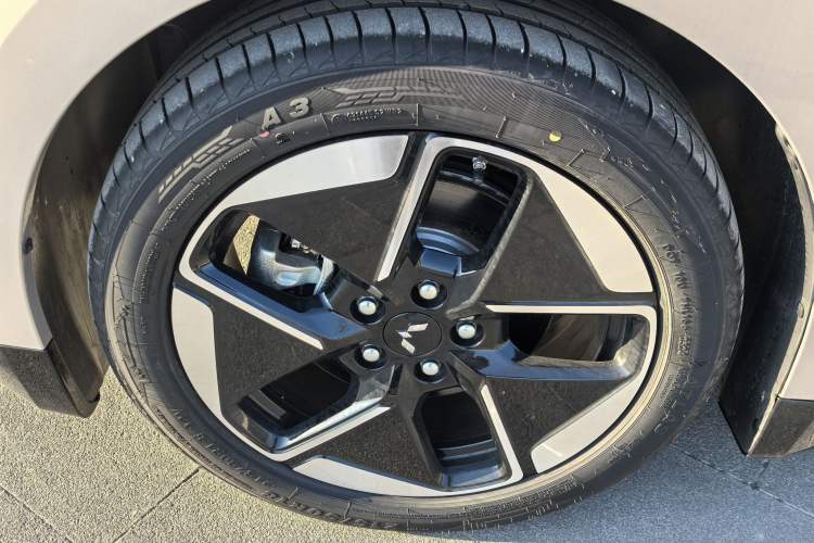 Used Wuling Xingguang 2024 Co-Creation Edition 510 Advanced Model
