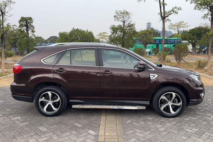 Used BYD S7 2015 2.0T Automatic Prestige Model
